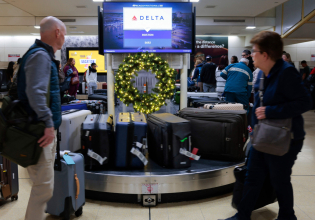 ΗΠΑ: Ακυρώσεις και καθυστερήσεις πτήσεων λόγω των κακών καιρικών συνθηκών