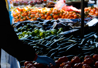 Εορταστικό ωράριο: Πώς θα λειτουργήσουν οι λαϊκές αγορές