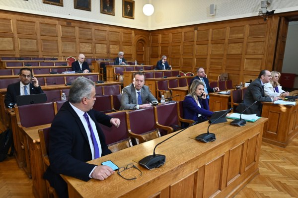 Μπουκώρος – Εξεταστική: Επιχείρηση συσκότισης – Δεν θα αποκαλύψω την κυβερνητική πηγή που με ενημέρωσε