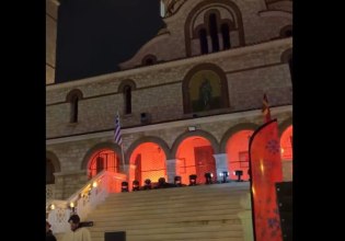 Εστησαν rave πάρτι στα σκαλιά εκκλησίας στο Γαλάτσι με DJ και φωτορυθμικά