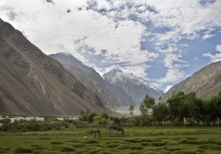 Μετανάστες πέθαναν από το κρύο προσπαθώντας να φύγουν από το Αφγανιστάν