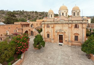 Μαφία της Κρήτης: Ελεύθερος με περιοριστικούς όρους ο επίσκοπος των 175 στρεμμάτων