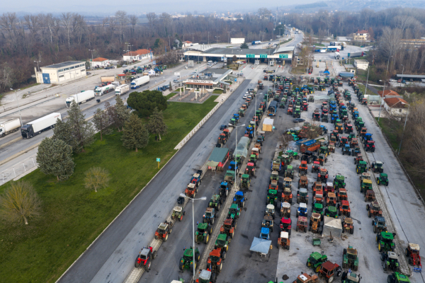 Κλιμάκωση των κινητοποιήσεων αποφάσισαν οι αγρότες