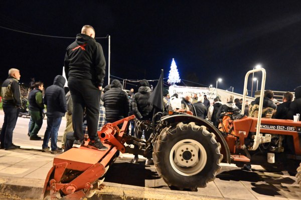 Μπλόκα: Νέα εβδομάδα, νέες δράσεις ανεβάζουν τον «πυρετό» στο Μαξίμου – Η λίστα με τα αιτήματα των αγροκτηνοτρόφων