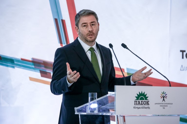 Ανδρουλάκης: Το δίλημμα δεν είναι «Μητσοτάκης ή χάος», αλλά «απλή επιβίωση ή ζωή με προοπτική και ελπίδα»