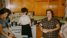 Η επιστήμη ξέρει πόσα κιλά παίρνουμε μέσα στις γιορτές