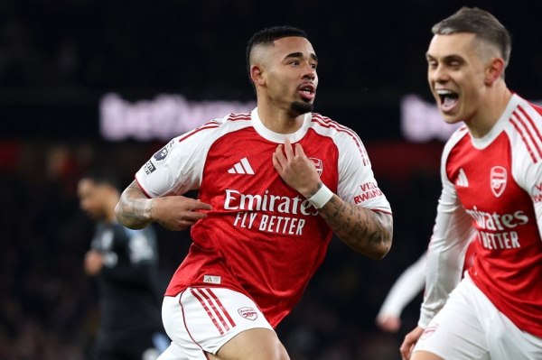 Άρσεναλ – Άστον Βίλα 4-1: «Δήλωση» τίτλου οι «κανονιέρηδες»! – Κόλλησε με την ουραγό η Γιουνάιτεντ (1-1)