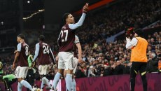 Άστον Βίλα – Μάντσεστερ Γιουνάιτεντ 2-1: Παραμένουν σε «τροχιά» κορυφής οι «χωριάτες»!