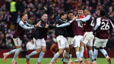 Άστoν Βίλα – Άρσεναλ 2-1: Πήραν το ντέρμπι οι «χωριάτες» και… χαμός στην κορυφή της Premier League