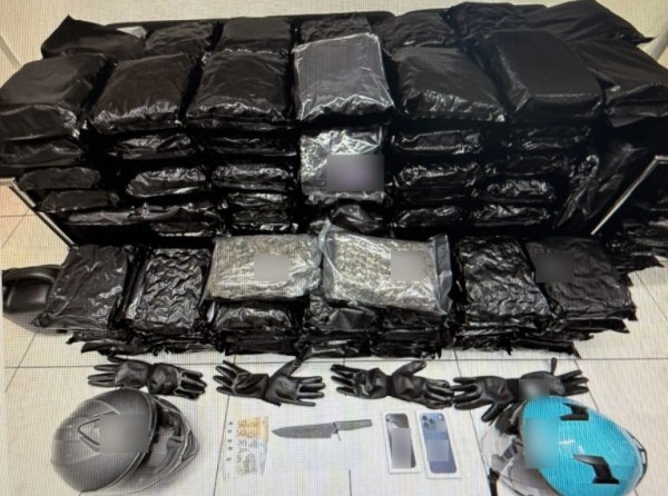 Βούλα: Χειροπέδες σε διακινητή ναρκωτικών – Είχε στην κατοχή του ακατέργαστη κάνναβη 69 κιλών