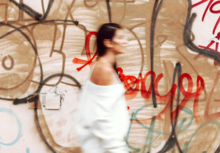 Ερωτικά σε κρίση; Οι δύο συνήθειες που μπαίνουν εμπόδιο στις σχέσεις