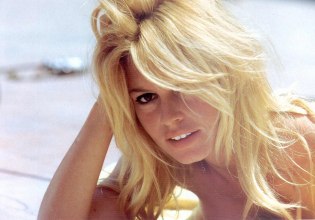 Μπριζίτ Μπαρντό: «Προσπάθησα να αυτοκτονήσω πολλές φορές. Ένα θαύμα με έσωσε»