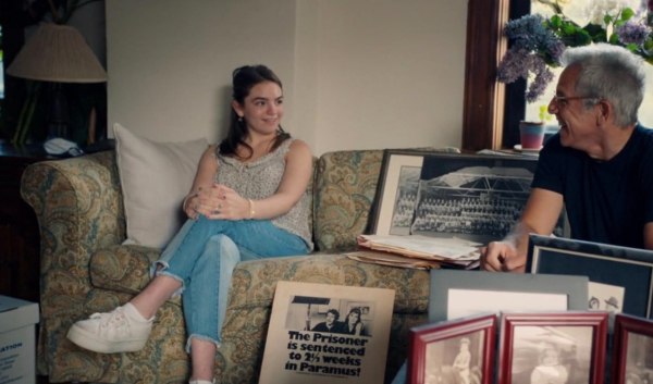 Ένιωθα ότι κάτι κακό μπορεί να συμβεί ανά πάσα στιγμή: Η κόρη του Μπεν Στίλερ μιλά για τη μάχη της με άγχος και κατάθλιψη