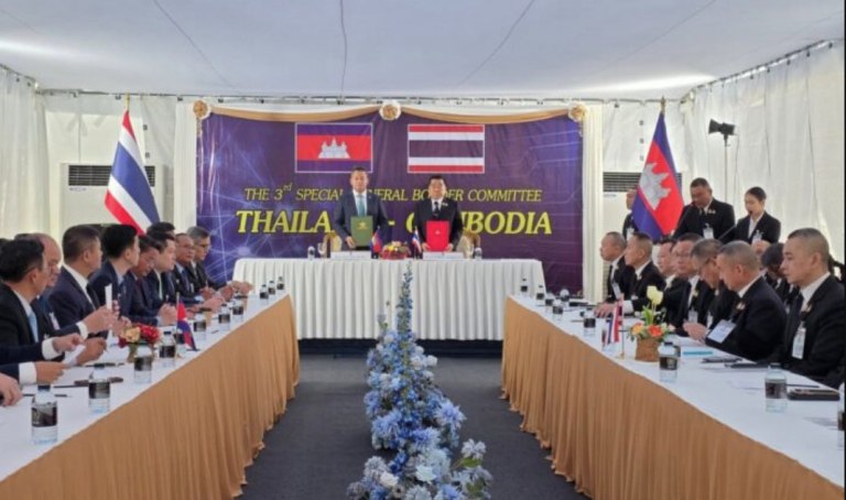 Καμπότζη και Ταϊλάνδη υπέγραψαν συμφωνία κατάπαυσης του πυρός