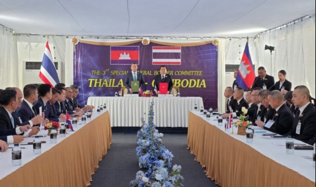 Καμπότζη και Ταϊλάνδη υπέγραψαν συμφωνία κατάπαυσης του πυρός