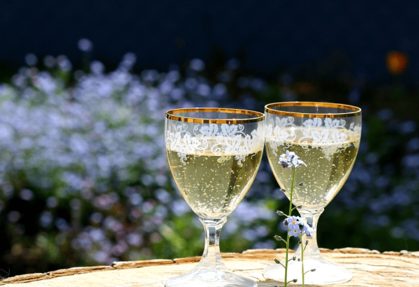 Η αγορά… vintage σαμπάνιας αρχίζει να αναζωογονείται