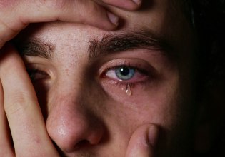 Η επιστήμη ξέρει γιατί κλαις (πιο συχνά από άλλους)