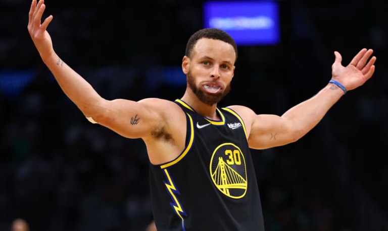 Ο Στεφ Κάρι ευστοχεί από το… σπίτι του και τρελαίνει το ίντερνετ (vids)