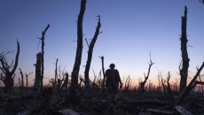 Από τα κόκκινα χαλιά στα χαρακώματα: Το 2000 Μέτρα μέχρι την Αντρίιβκα δεν είναι «μια προπαγανδιστική ταινία»