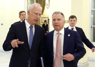 Ουκρανία: Η αδιαλλαξία του Ζελένσκι ενισχύει τη συμφιλίωση ΗΠΑ – Ρωσίας