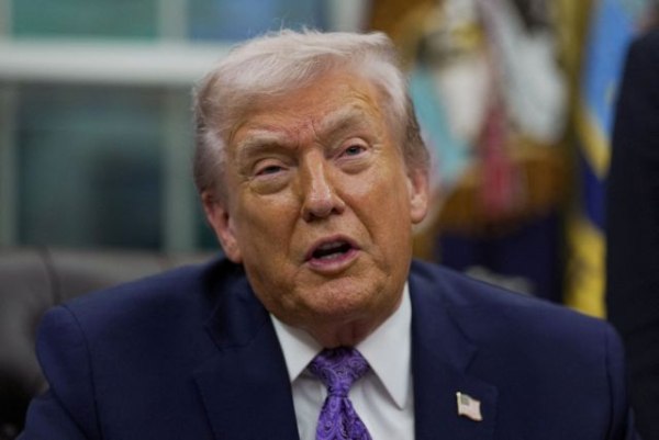 Ο Τραμπ χαρακτηρίζει «τρομοκρατική οργάνωση» το καθεστώς της Βενεζουέλας και διατάσσει ναυτικό… αποκλεισμό