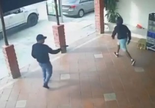 Σοκαριστικές εικόνες στον Ισημερινό: Η στιγμή της εκτέλεσης ποδοσφαιριστή και της συζύγου του στη μέση του δρόμου (vid)