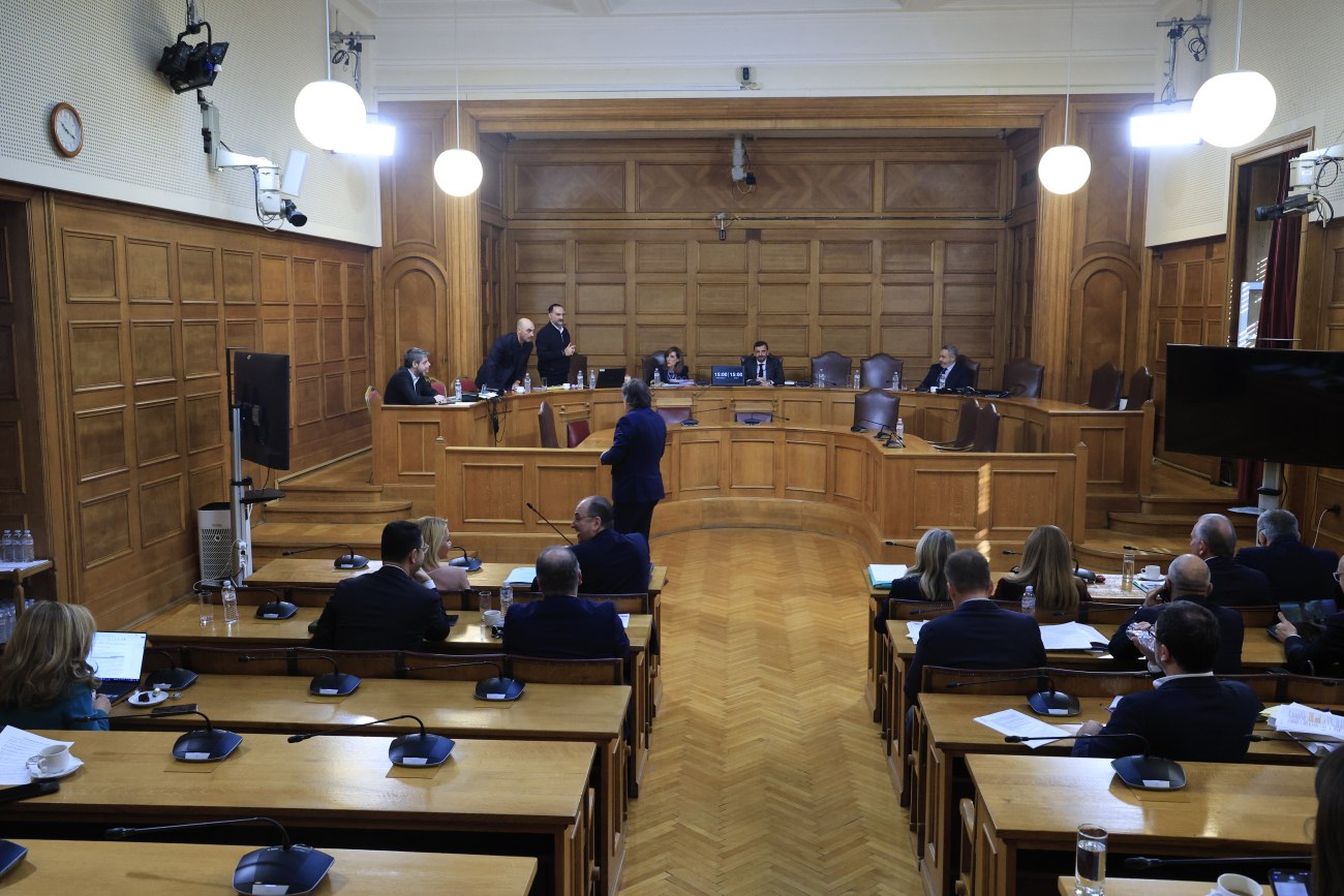 Tραγέλαφος η εξεταστική: «Ψεύτικες» οι συνομιλίες στις επισυνδέσεις λέει ο «Φραπές» – Τι είπε για κερδισμένο τζόκερ και Αυγενάκη