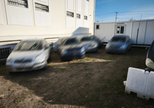 Αττική: Εξαρθρώθηκε σπείρα που έκλεβε οχήματα, τα παραποιούσε και τα μεταπωλούσε