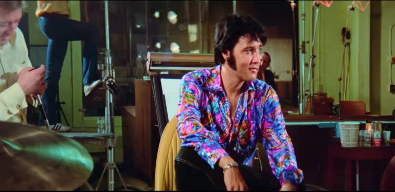 Ο Μπαζ Λούρμαν «ανασταίνει» τον Έλβις: Στο φως χαμένο υλικό από τη θρυλική εποχή του Λας Βέγκας