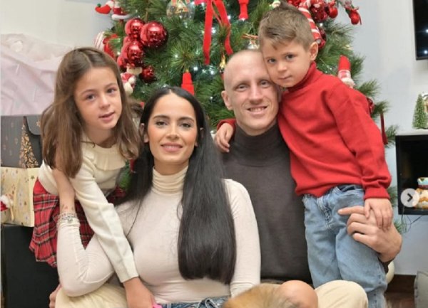 Συγκινεί ο Πολονάρα που δίνει μάχη με τη λευχαιμία: «Τα φετινά Χριστούγεννα είναι λίγο διαφορετικά»