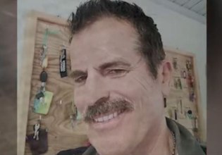 Φοινικούντα: «Μίλαγα με τον αδελφό μου & έμαθα από τα σάιτ ότι τον δολοφόνησαν» λέει ο αδερφός του επιστάτη