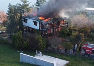 Πιερία: Φωτιά σε κατοικία στη Μεθώνη – Ολοκληρωτική καταστροφή