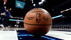 To NBA γλιστράει στον… λάθος δρόμο με τα νέα λαμπερά παρκέ του