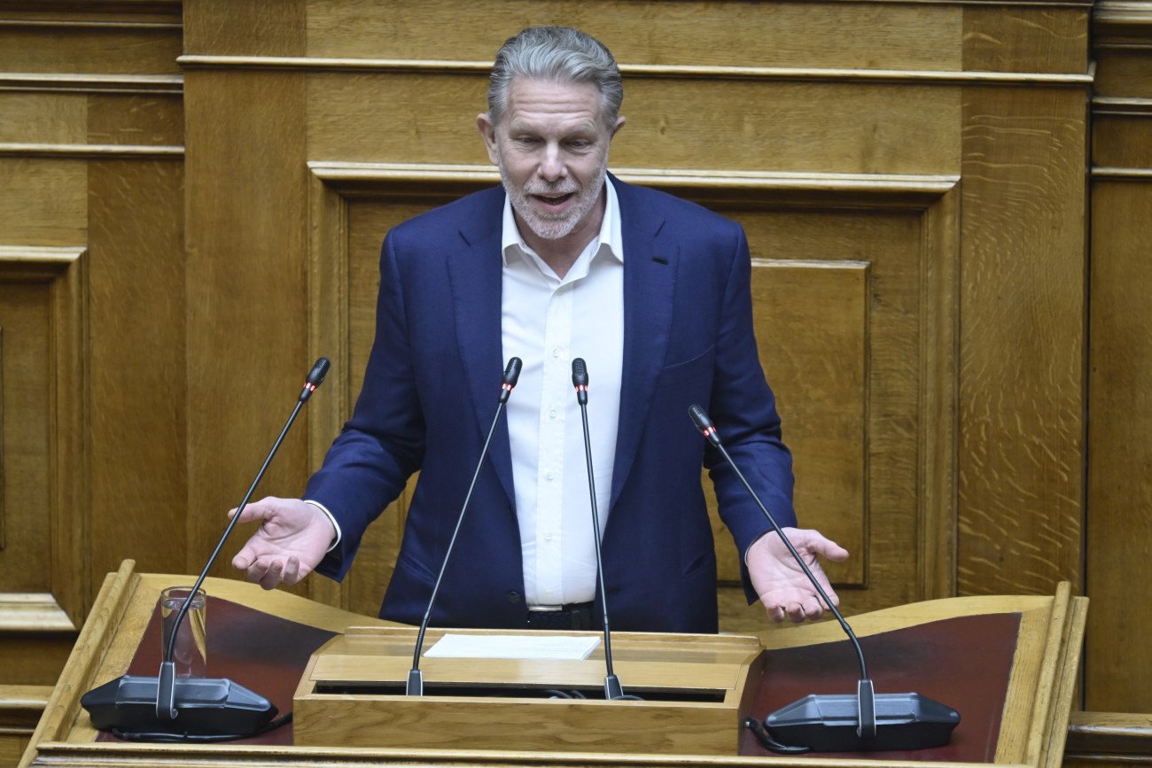 Γερουλάνος: Ο Μητσοτάκης υπηρετεί τις παθογένειες