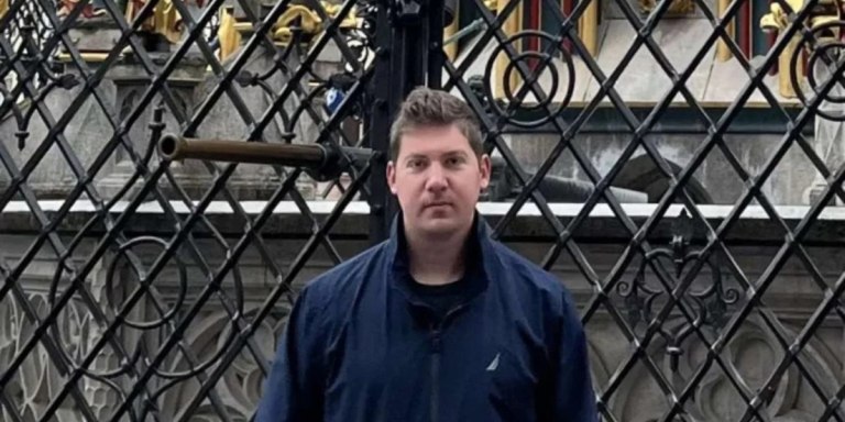 Κρήτη: «Ελπίζουμε να είναι ζωντανός» – Τι λένε οι γονείς του 33χρονου γιατρού που έχει εξαφανιστεί