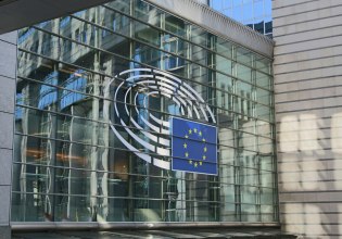 ΕΟ ΚΚΕ: «Επέτειος συμφωνίας του Ντέιτον: “Ειρηνευτικές” συμφωνίες με το πιστόλι στον κρόταφο των λαών»