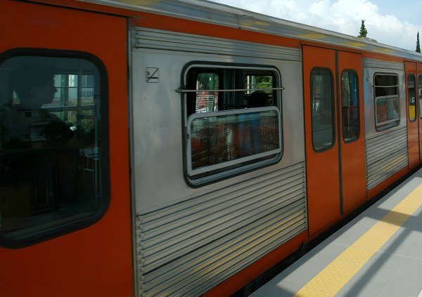 Νεκρός ο άνδρας που έπεσε στις ράγες του Ηλεκτρικού