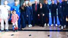 Ολυμπιακός: Οι «ερυθρόλευκοι» έκαναν χαρούμενα τα παιδιά στο Ιατρικό Κέντρο Αθηνών (pics)