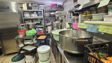 Κατασχέθηκαν 12 τόνοι ακατάλληλων προϊόντων από την Περιφέρεια Αττικής – Χαλασμένα μπιφτέκια και τυριά σε μαγαζιά