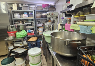 Κατασχέθηκαν 12 τόνοι ακατάλληλων προϊόντων από την Περιφέρεια Αττικής – Χαλασμένα μπιφτέκια και τυριά σε μαγαζιά