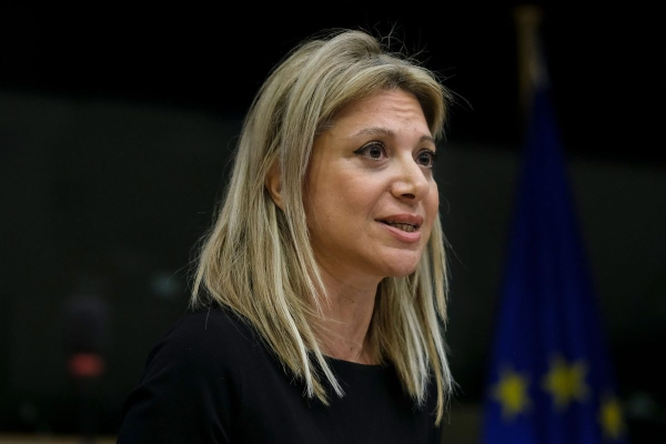 Με… σοφούς οργανώνει το «κίνημα» η Καρυστιανού και οραματίζεται να σώσει τη χώρα