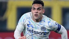 Τζένοα – Ίντερ 1-2: «Διπλό» κορυφής για τους «νερατζούρι»