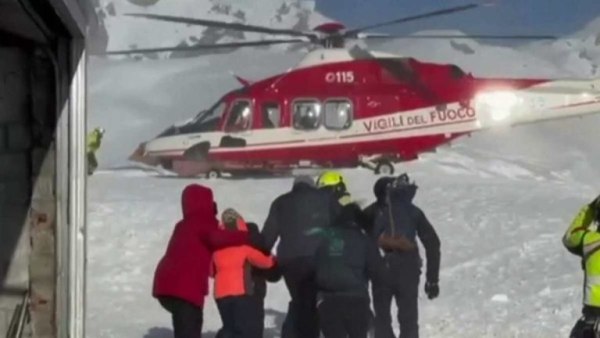 Ιταλία: Τέσσερις τραυματίες από ατύχημα με τελεφερίκ – 100 άτομα εγκλωβίστηκαν στα 2.800 μέτρα