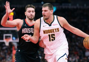 NBA: Απίθανος Γιόκιτς νίκησε την τιτανομαχία με τον Σενγκούν – Έγραψε Ιστορία ο Κούπερ Φλαγκ (vids)