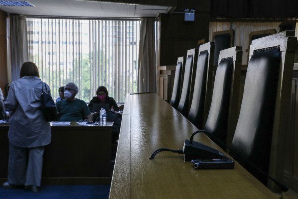 «H Novartis ήταν ο ΟΠΕΚΕΠΕ του φαρμάκου» είπε ο Δεσταμπασίδης – Πηγή γνώσης μου ήταν ο Φρουζής