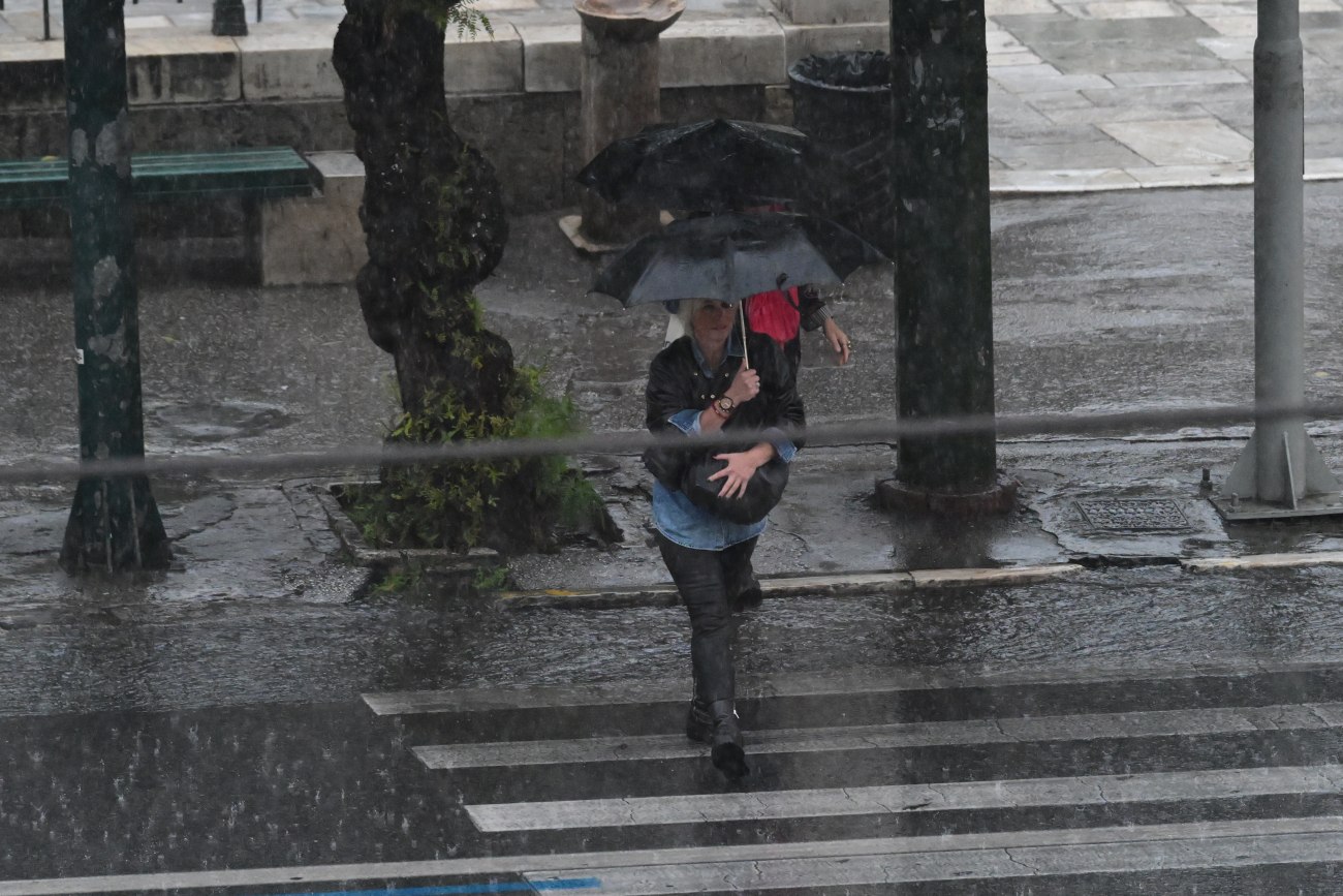 Κακοκαιρία Byron: Δύσκολο 48ωρο με ισχυρές βροχές και χαλάζι – Καταιγίδες και στην Αττική