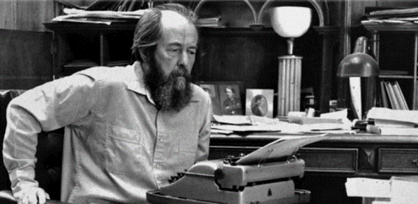 Αλεξάντρ Σολζενίτσιν: Ένας κόσμος στο περιθώριο της χώρας, στο περιθώριο της Ιστορίας