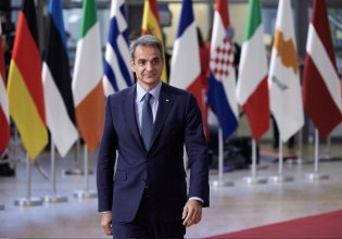 Μητσοτάκης από Βρυξέλλες: Δεκάδες δισ. ευρώ στον Ζελένσκι, κοινωνικός αυτοματισμός στους αγρότες