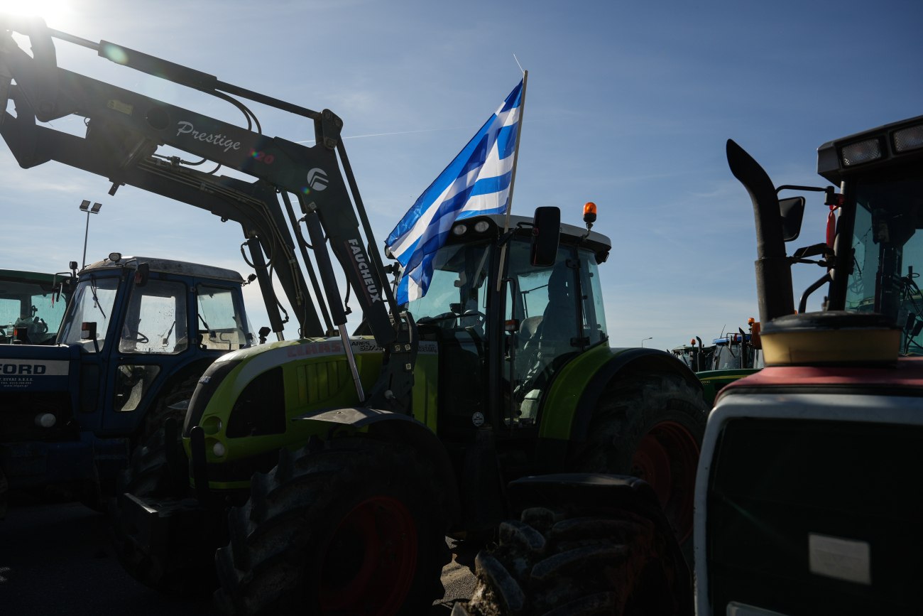 Αγρότες: Κλιμακώνουν τις κινητοποιήσεις τους οι αγρότες – Ενισχύονται τα μπλόκα