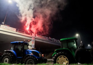 Μπλόκα: Ημέρα αποφάσεων για τους αγρότες με ανοιχτή την πόρτα το Μαξίμου και… μπάλες σανό
